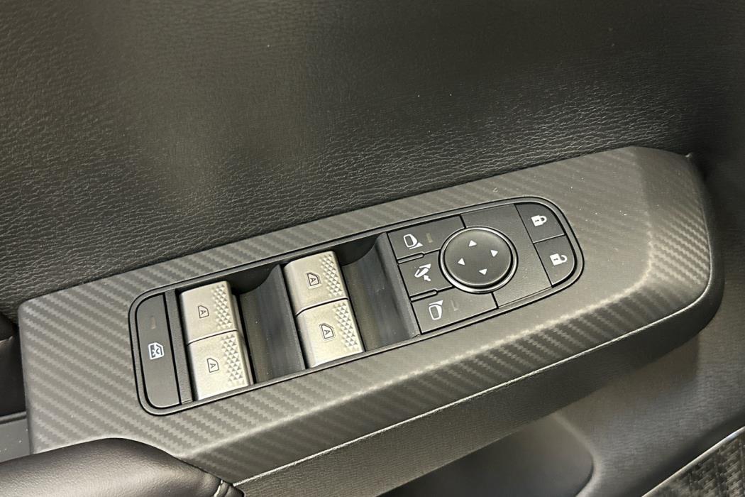MITSUBISHI Outlander 2026