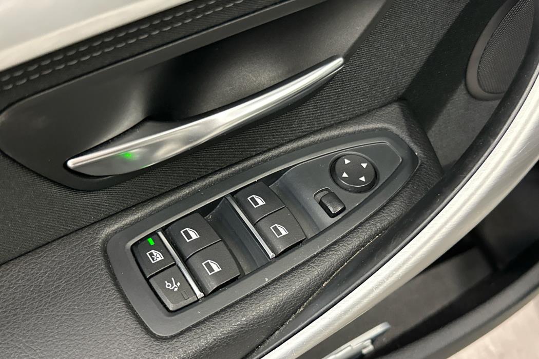 BMW 320 Gran Turismo 2016