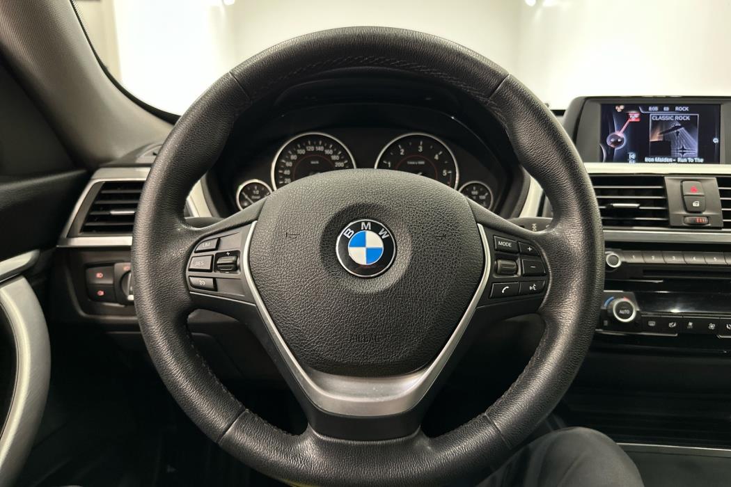BMW 320 Gran Turismo 2016