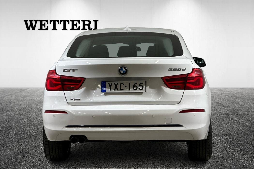 BMW 320 Gran Turismo 2016