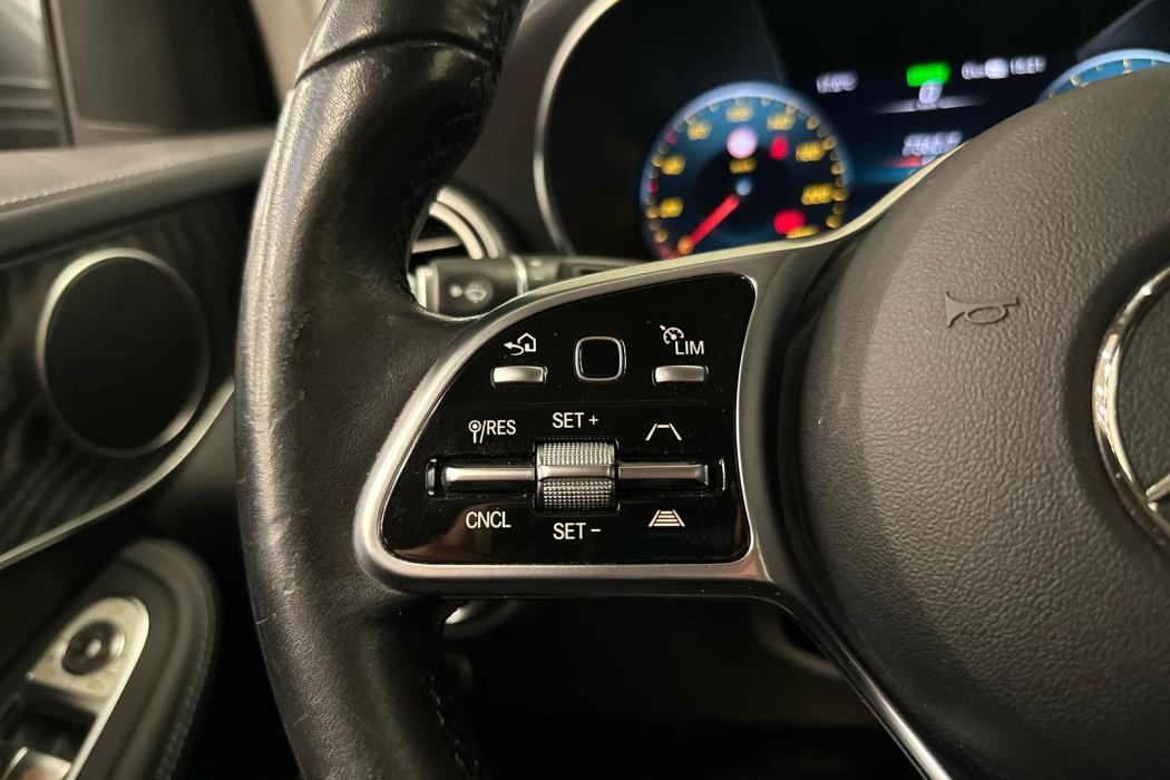 MERCEDES-BENZ GLC 2020