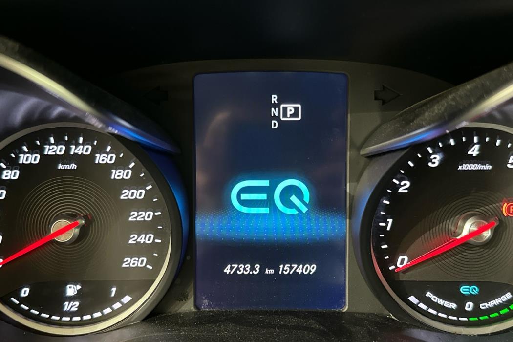 MERCEDES-BENZ GLC 2021