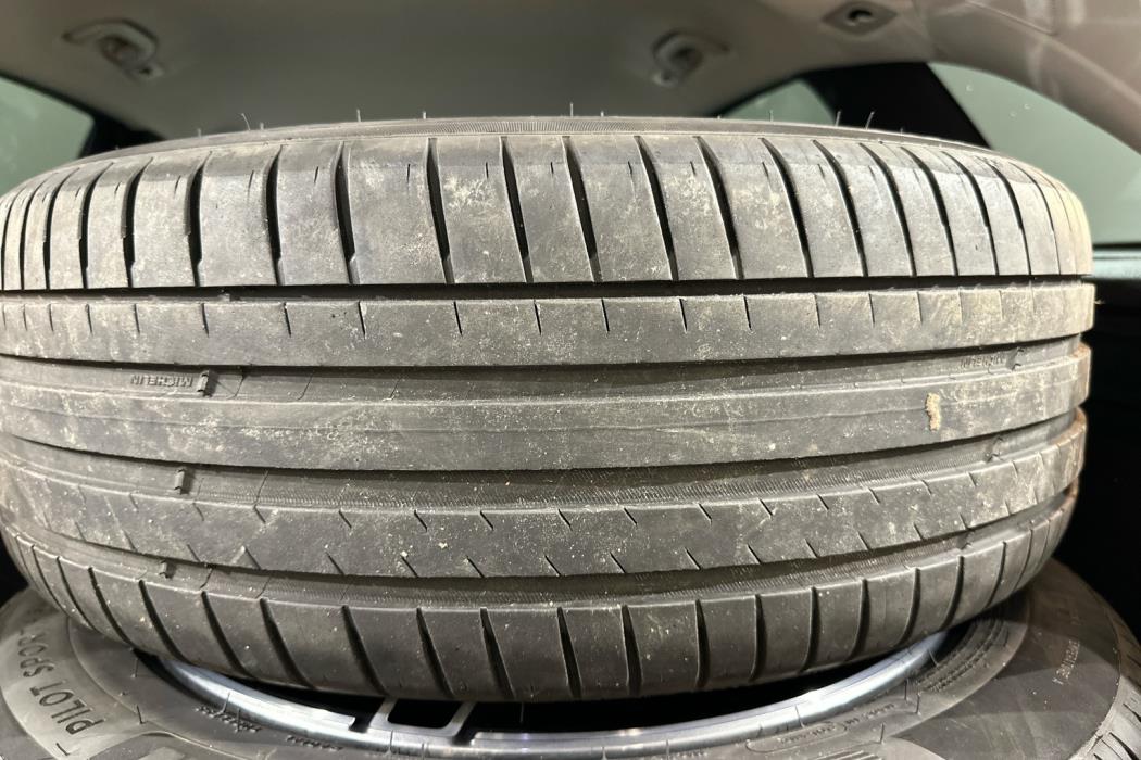 MERCEDES-BENZ GLC 2021