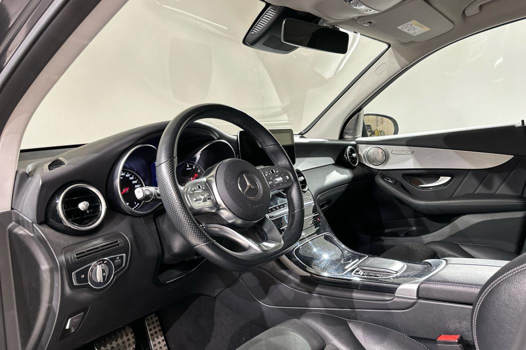 MERCEDES-BENZ GLC 2021