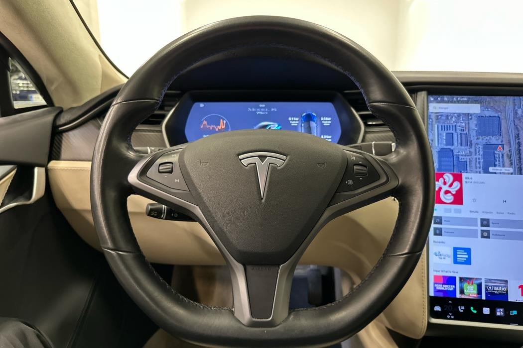 TESLA Model S 2018