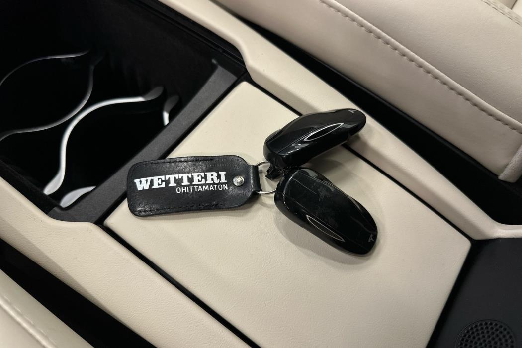 TESLA Model S 2018