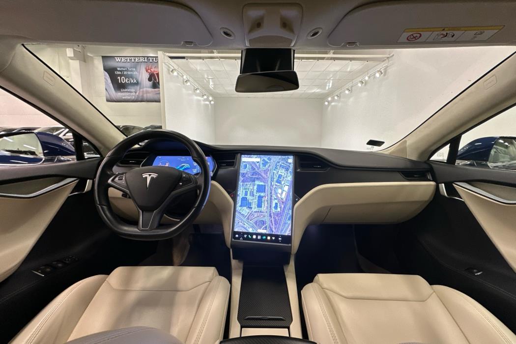 TESLA Model S 2018