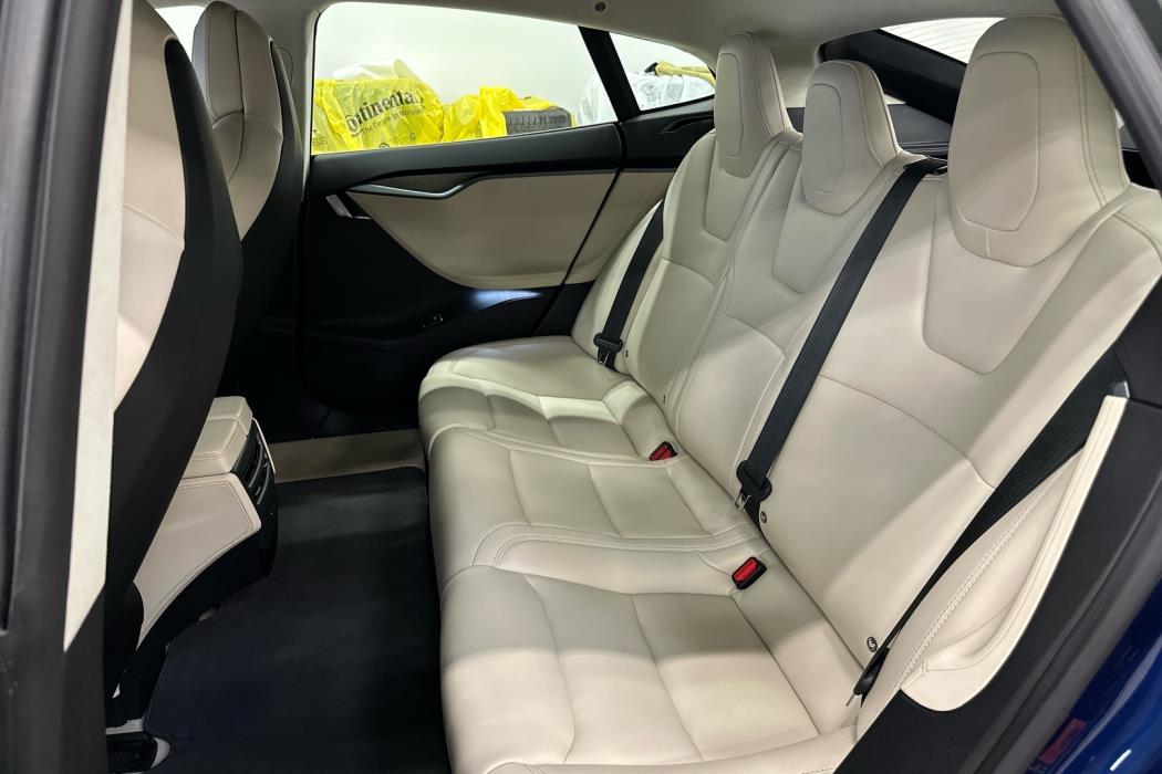 TESLA Model S 2018