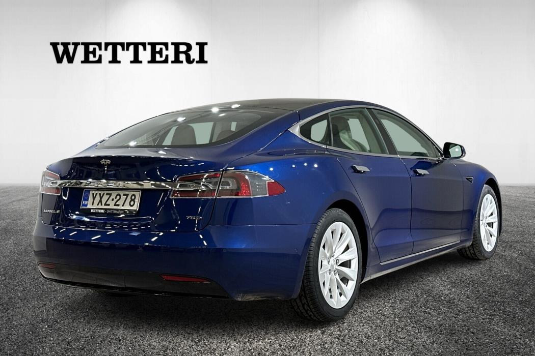 TESLA Model S 2018