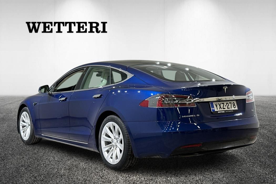 TESLA Model S 2018
