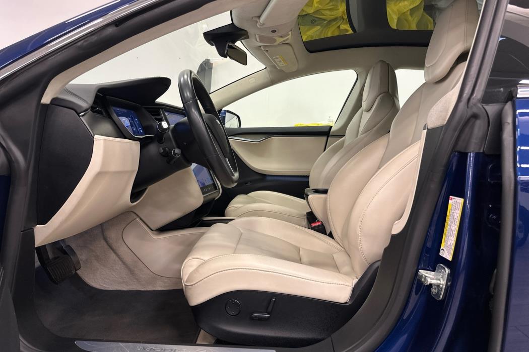 TESLA Model S 2018