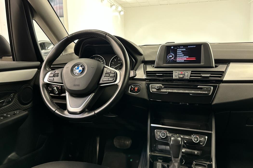 BMW 218 2016