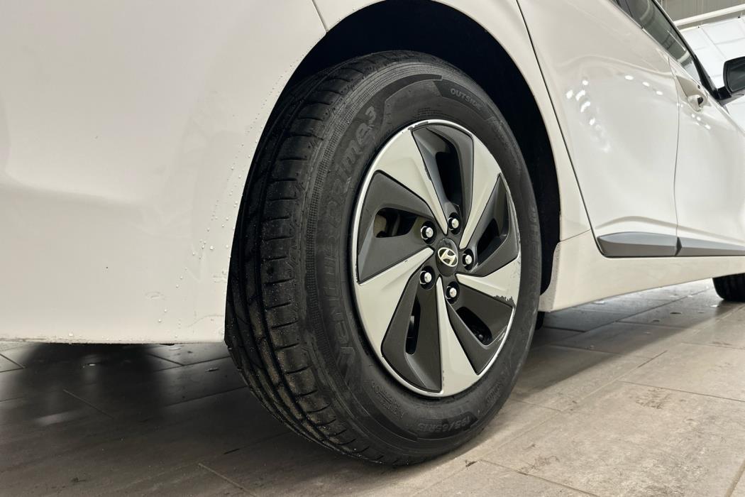 HYUNDAI IONIQ hybrid 2017