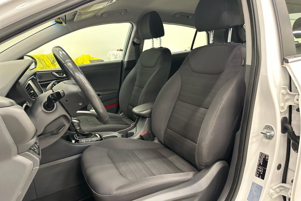 HYUNDAI IONIQ hybrid 2017