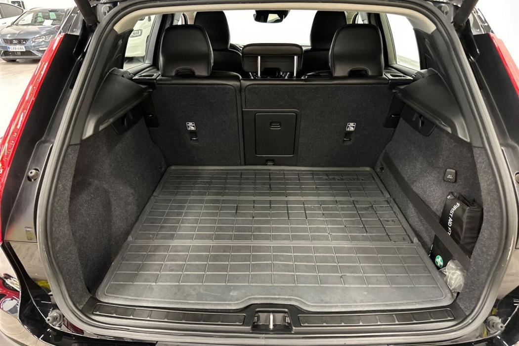 VOLVO XC40 2019