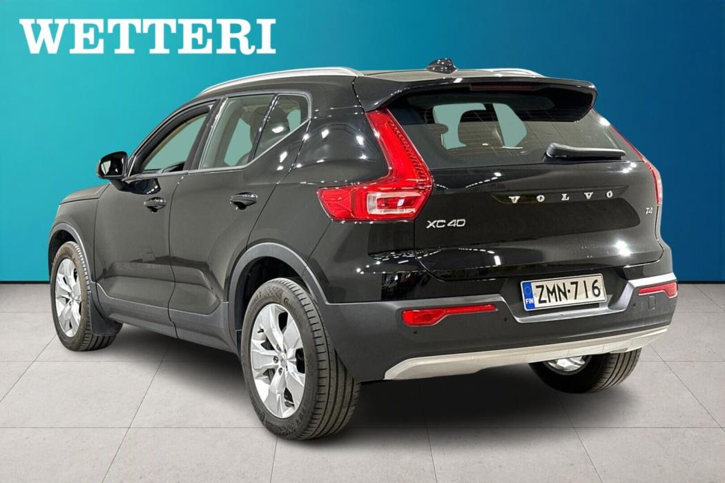 VOLVO XC40 2019