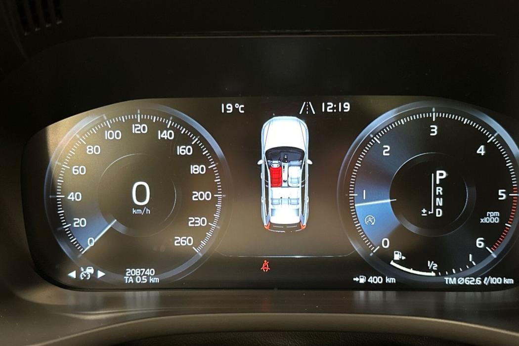 VOLVO XC60 2019
