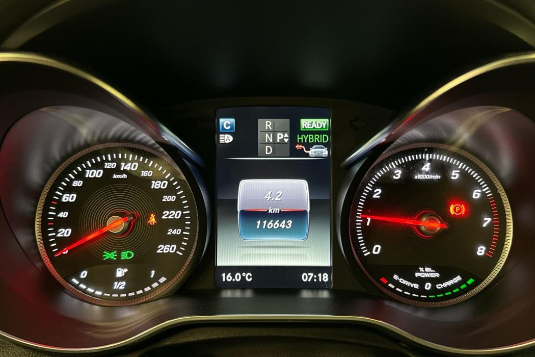 MERCEDES-BENZ C 2018