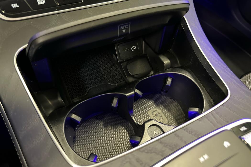 MERCEDES-BENZ E 2021