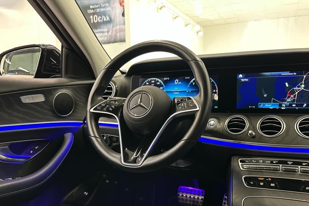 MERCEDES-BENZ E 2021