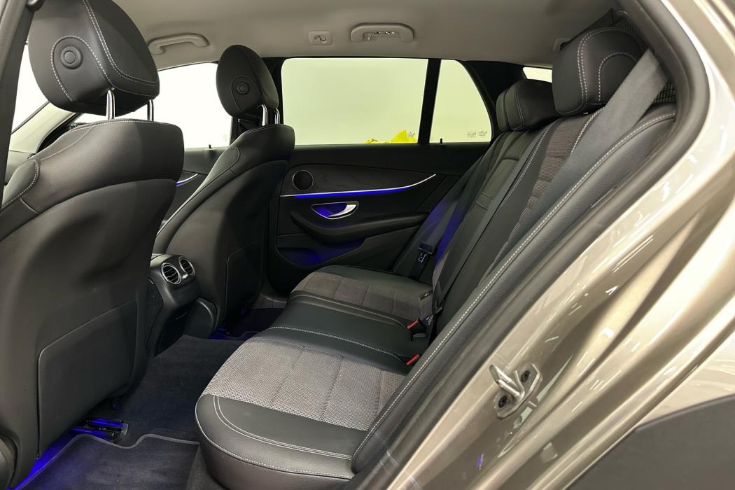 MERCEDES-BENZ E 2021