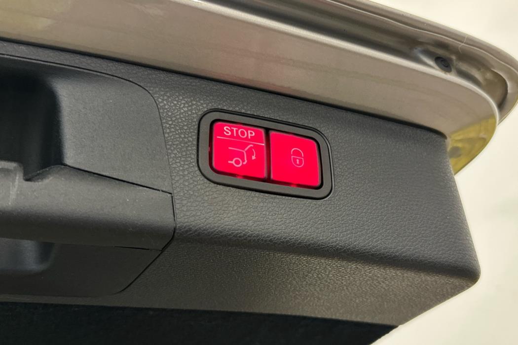 MERCEDES-BENZ E 2021