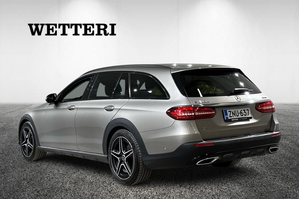 MERCEDES-BENZ E 2021