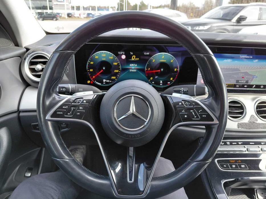 MERCEDES-BENZ E 2022