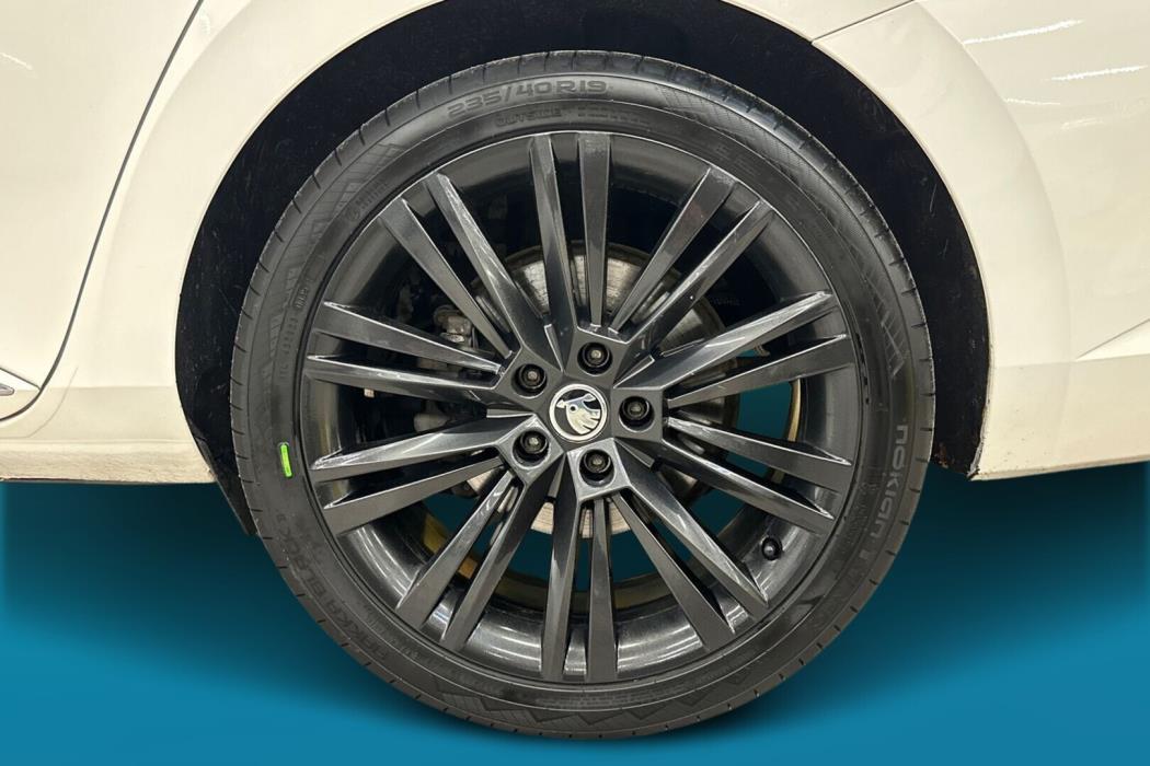 SKODA Superb 2020
