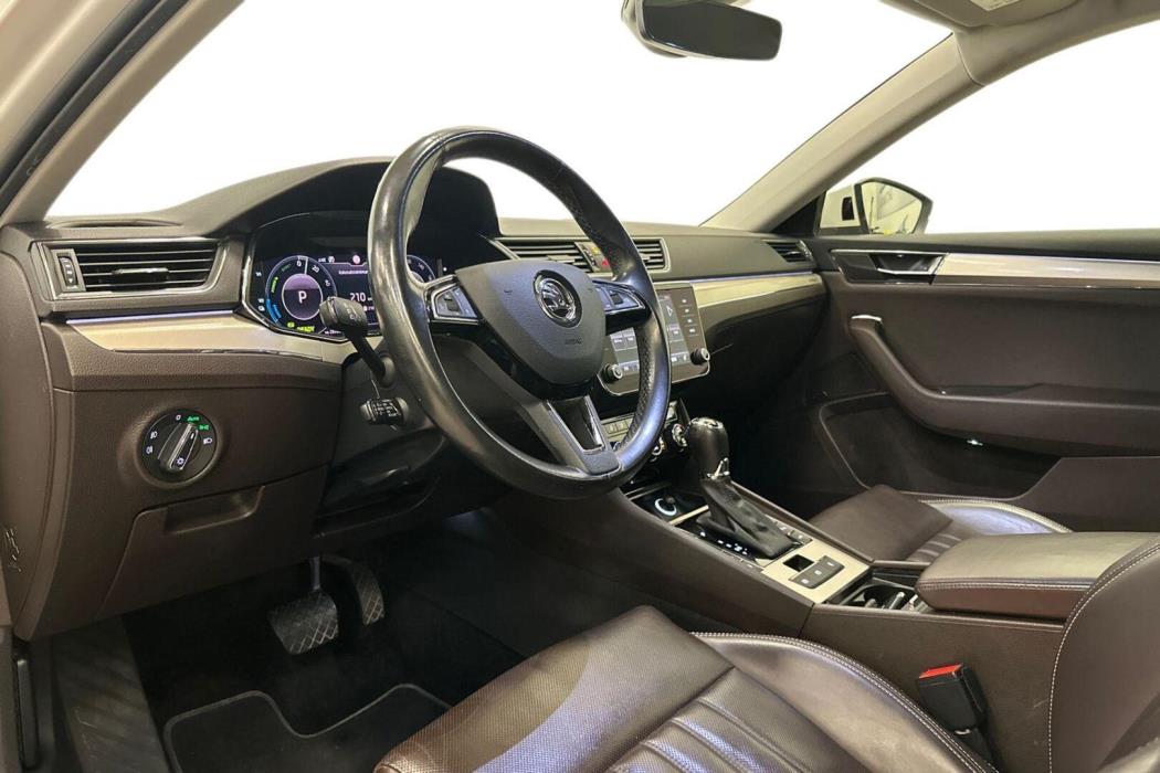 SKODA Superb 2020