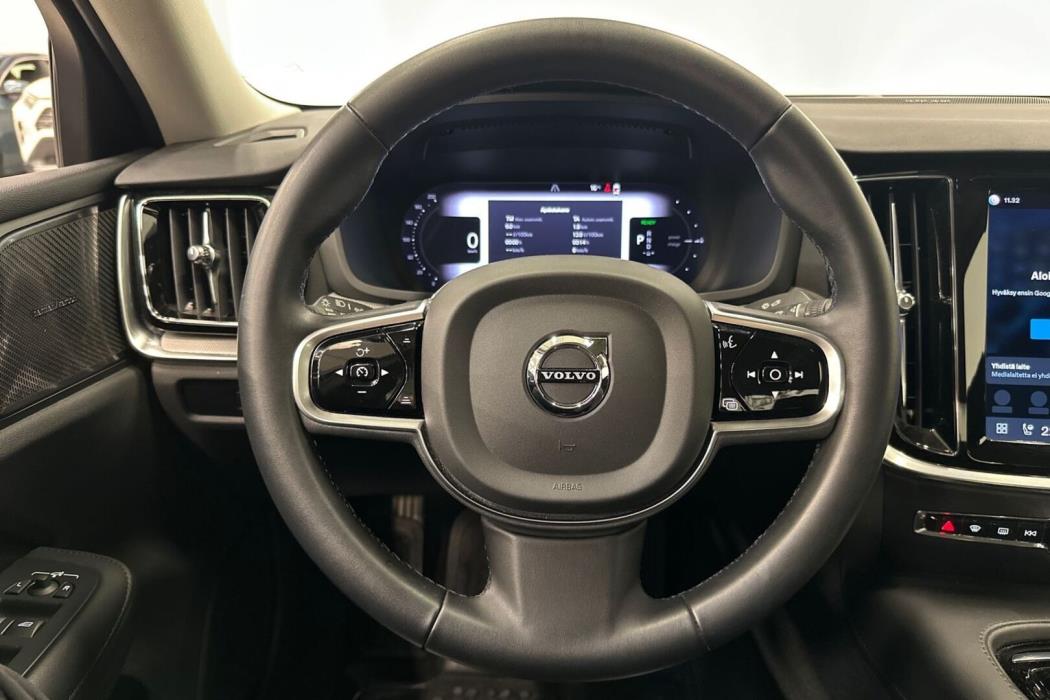 VOLVO S60 2023
