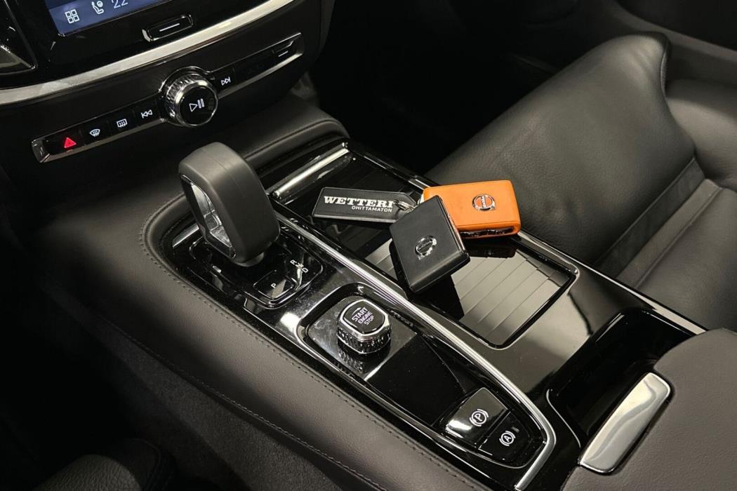 VOLVO S60 2023