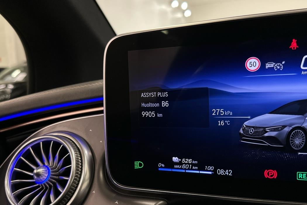 MERCEDES-BENZ EQE 2022