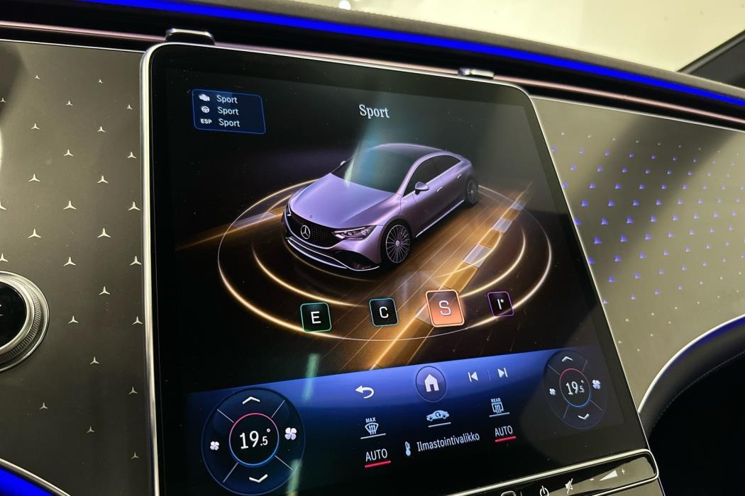 MERCEDES-BENZ EQE 2022