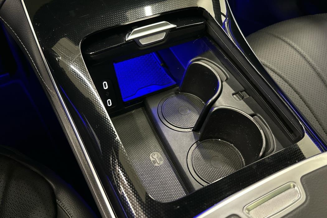 MERCEDES-BENZ EQE 2022