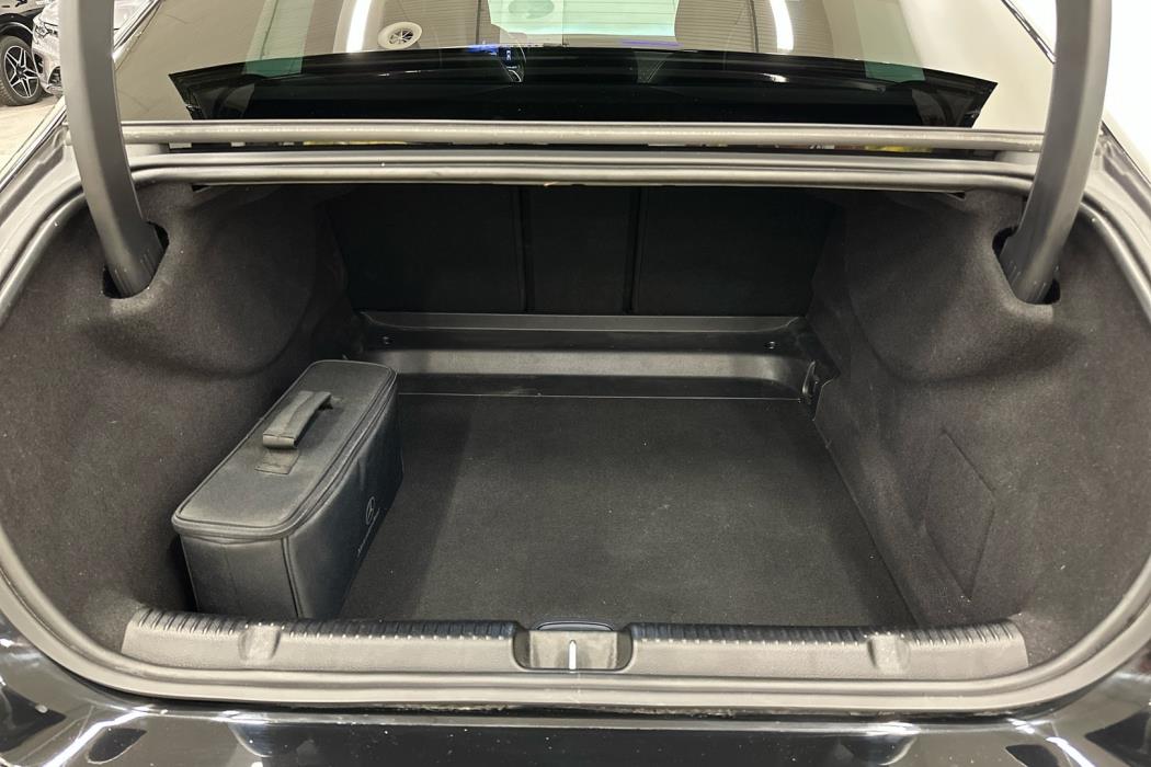 MERCEDES-BENZ EQE 2022