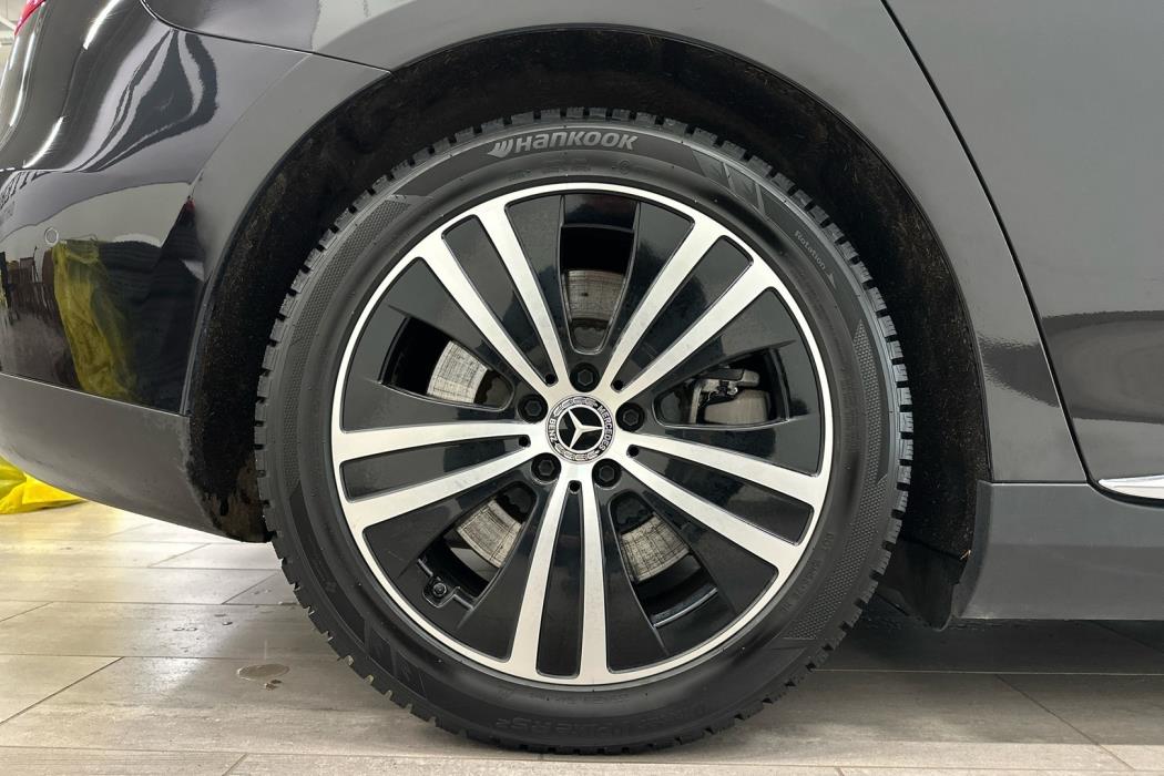 MERCEDES-BENZ EQE 2022