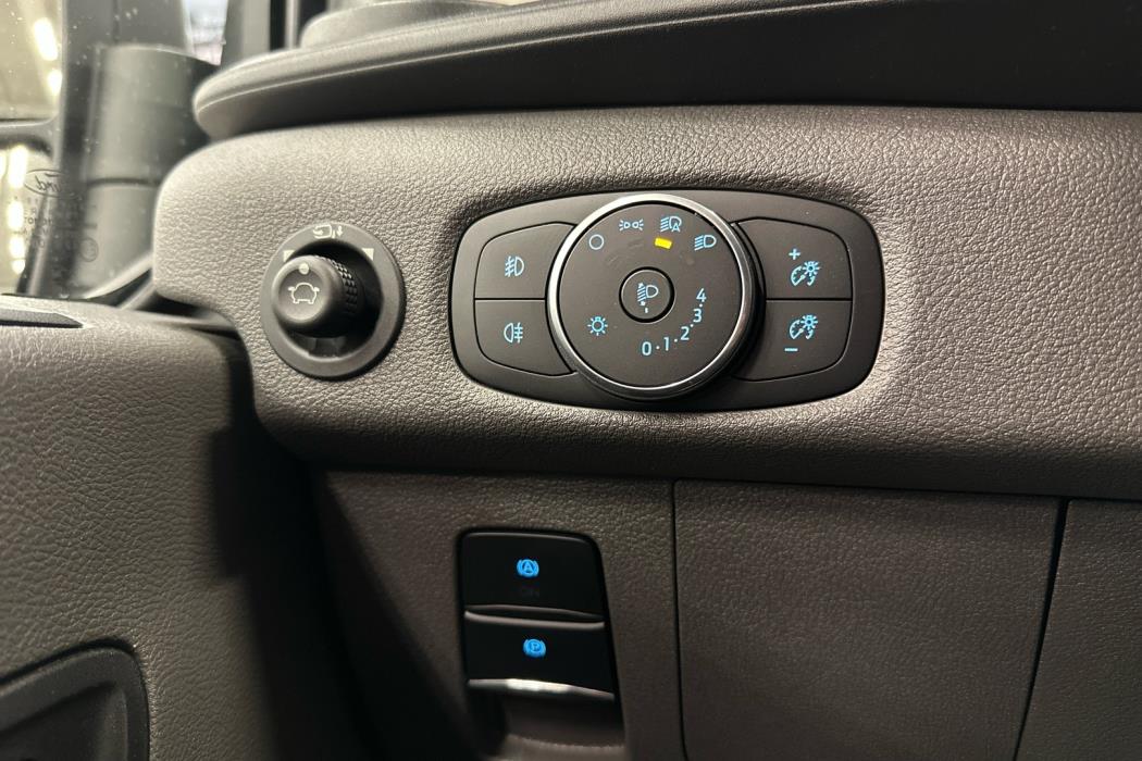 FORD Transit 2025