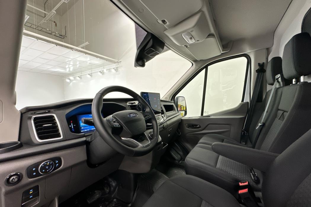 FORD Transit 2025