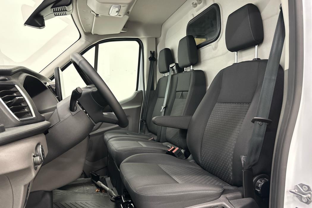 FORD Transit 2025