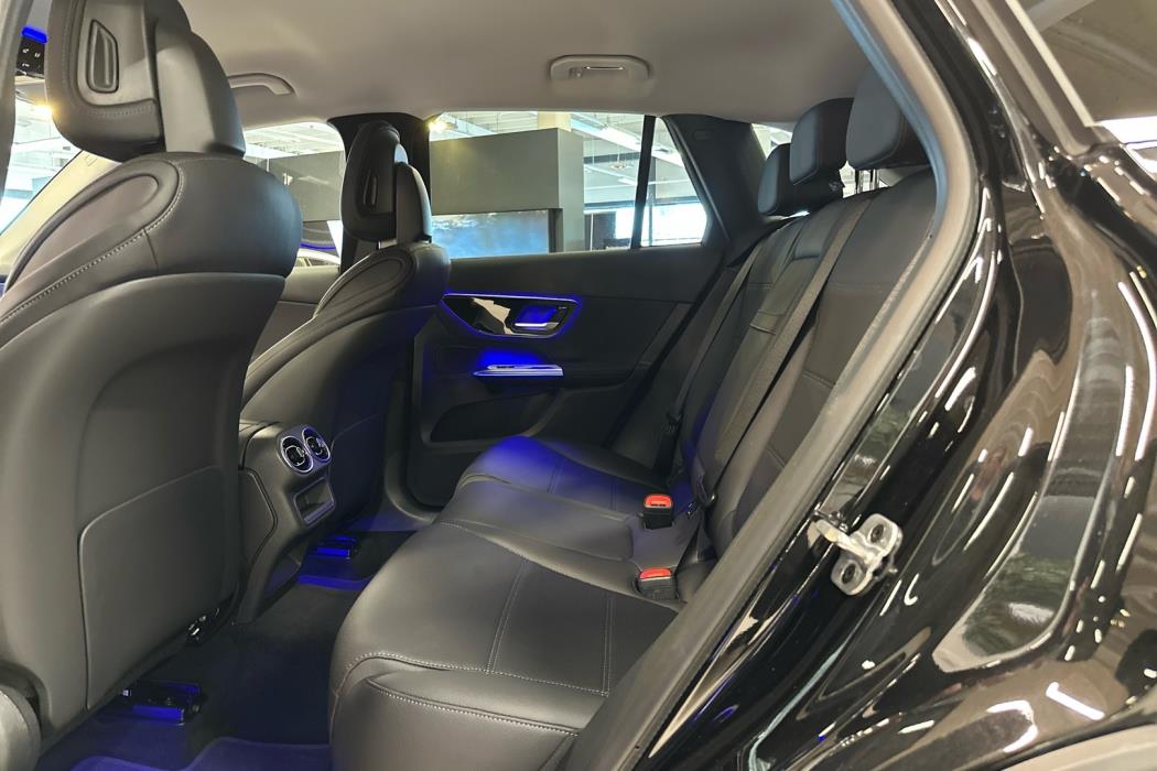 MERCEDES-BENZ GLC 2025