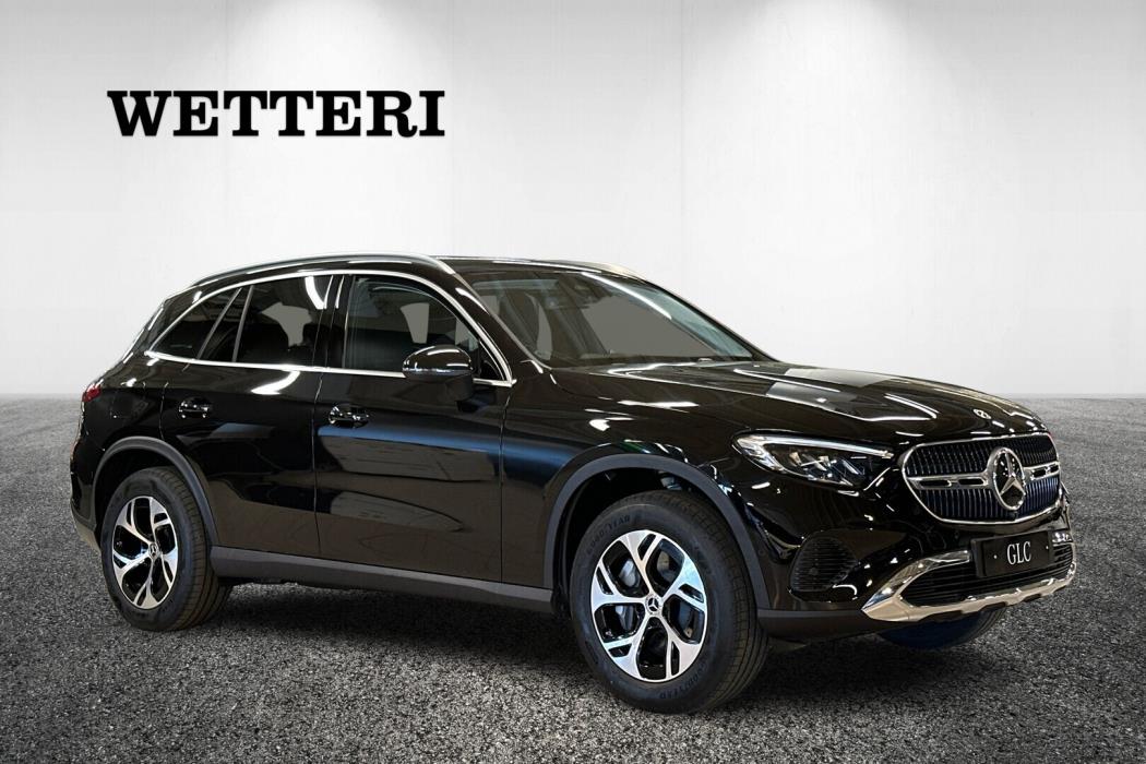 MERCEDES-BENZ GLC 2025