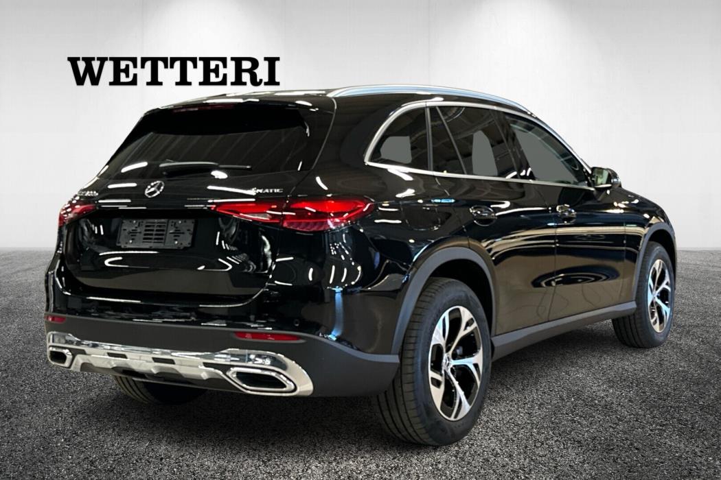 MERCEDES-BENZ GLC 2025