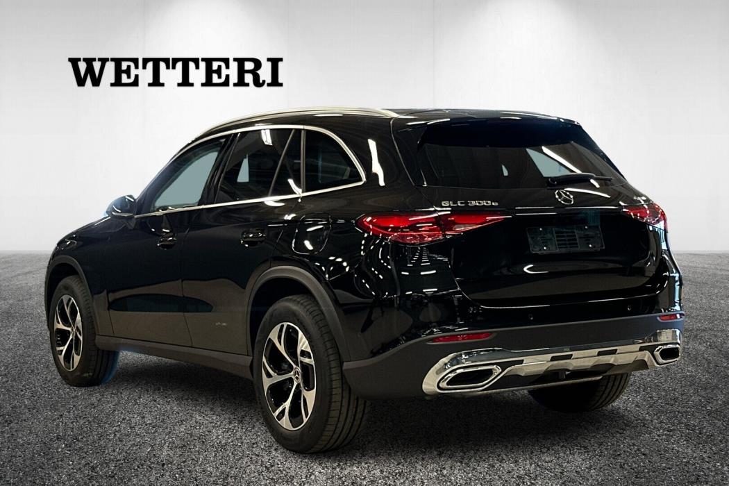 MERCEDES-BENZ GLC 2025