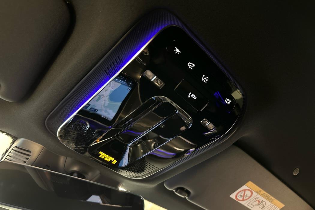 MERCEDES-BENZ GLC 2025