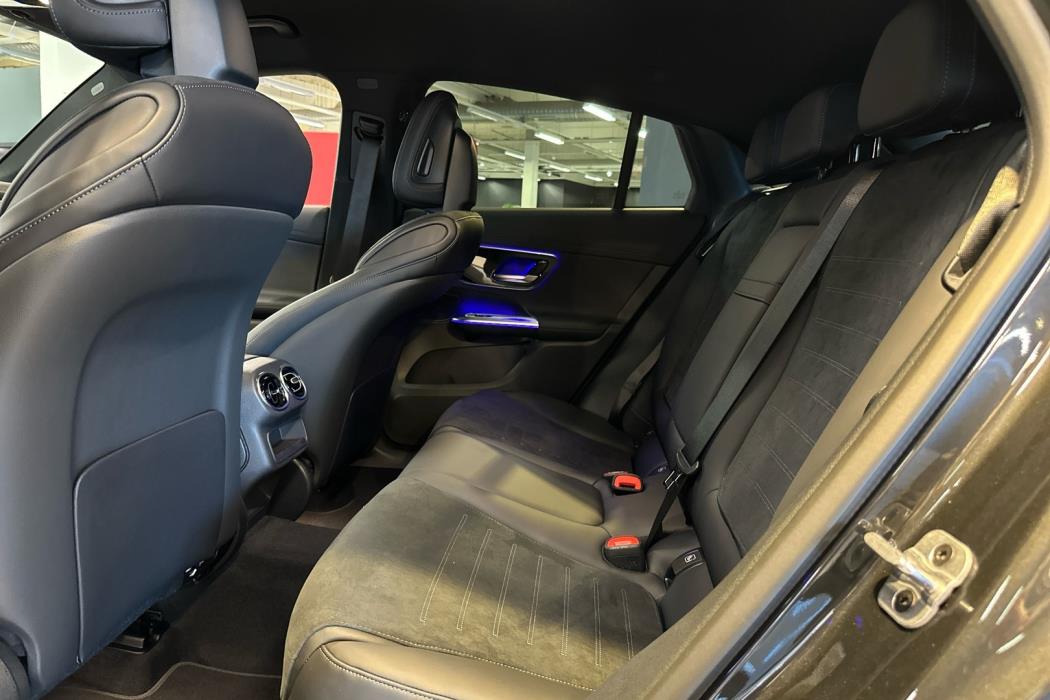 MERCEDES-BENZ GLC 2025