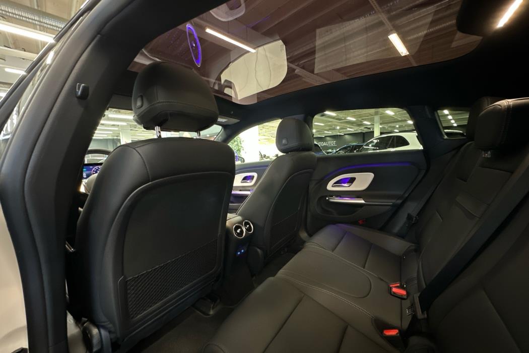 MERCEDES-BENZ CLA 2026