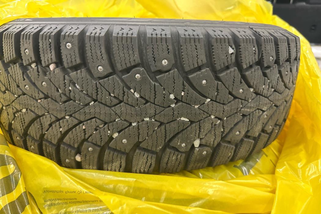 VOLKSWAGEN Polo 2011