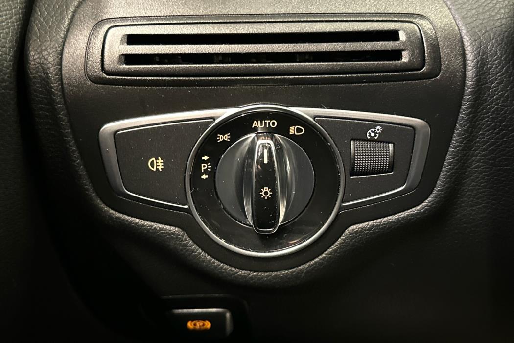 MERCEDES-BENZ C 2015