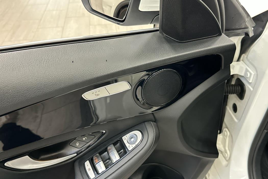 MERCEDES-BENZ C 2015